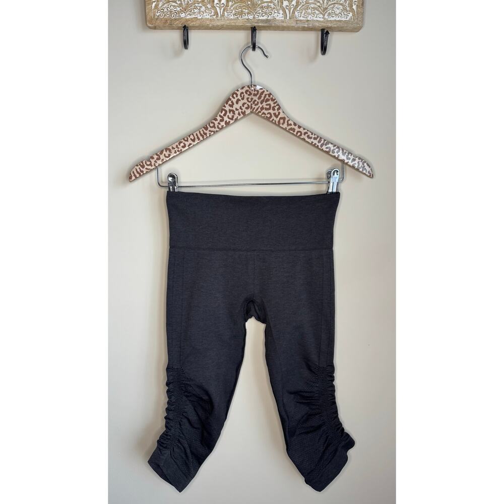 Lululemon In the Flow Crop Black Leggings sz 4